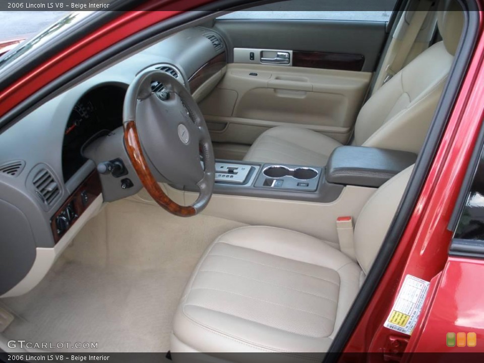 Beige Interior Photo for the 2006 Lincoln LS V8 #17870826