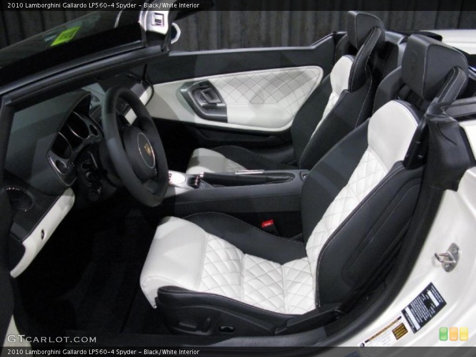 Black/White Interior Photo for the 2010 Lamborghini Gallardo LP560-4 Spyder #17992992