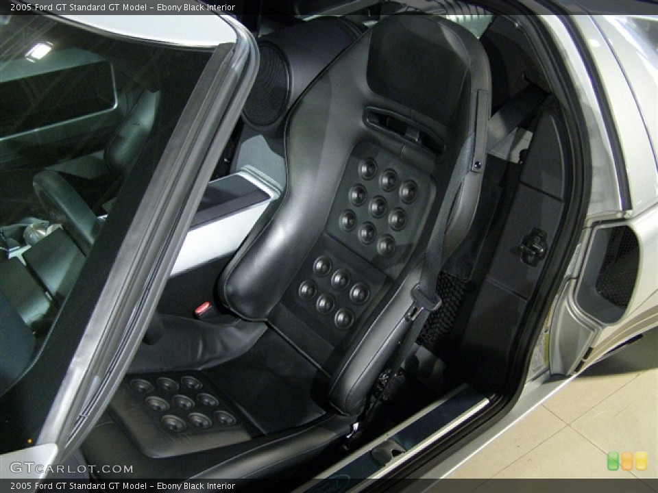 Ebony Black Interior Photo for the 2005 Ford GT  #181619
