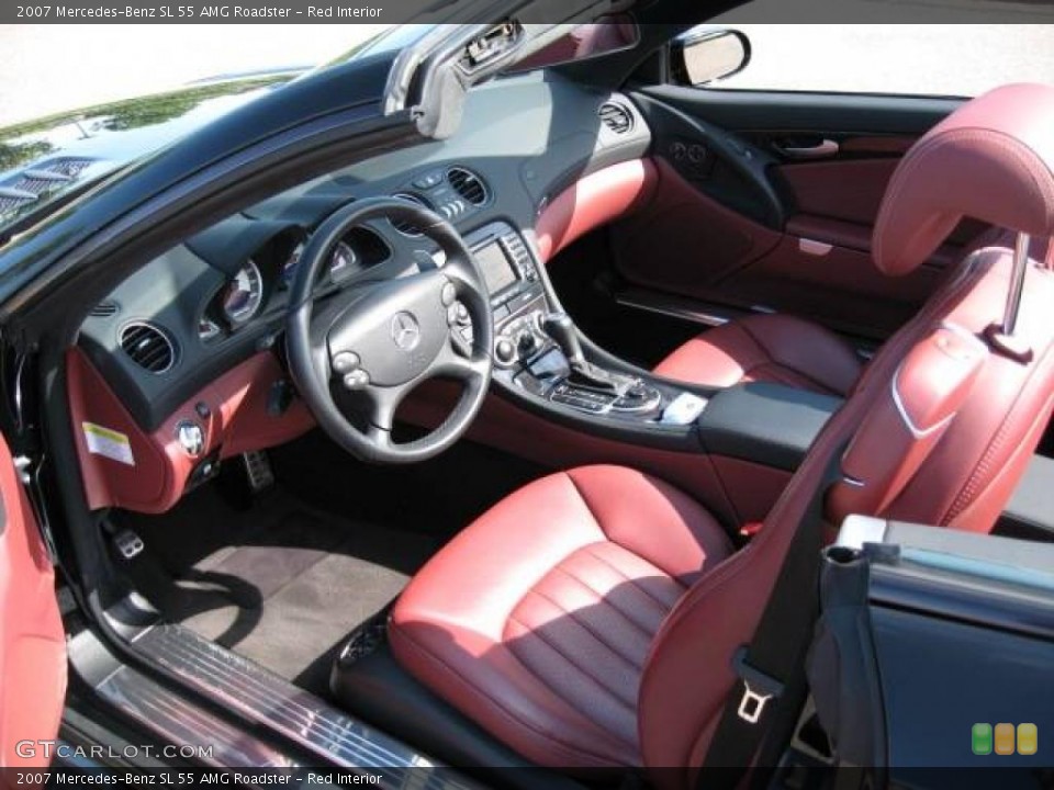 Red Interior Photo for the 2007 Mercedes-Benz SL 55 AMG Roadster #18604165