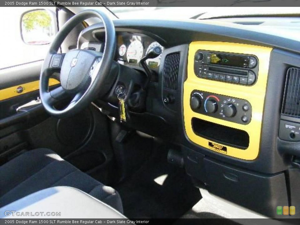 Dark Slate Gray Interior Photo for the 2005 Dodge Ram 1500 SLT Rumble Bee Regular Cab #19023534