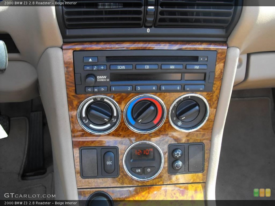 Beige Interior Controls for the 2000 BMW Z3 2.8 Roadster #19095823