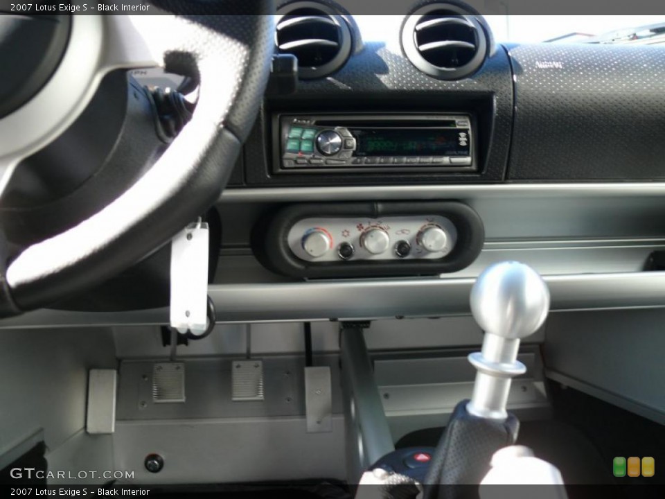 Black Interior Controls for the 2007 Lotus Exige S #19101364