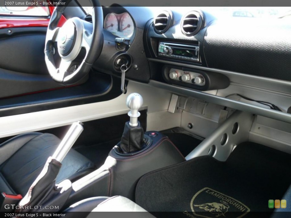 Black Interior Dashboard for the 2007 Lotus Exige S #19101376
