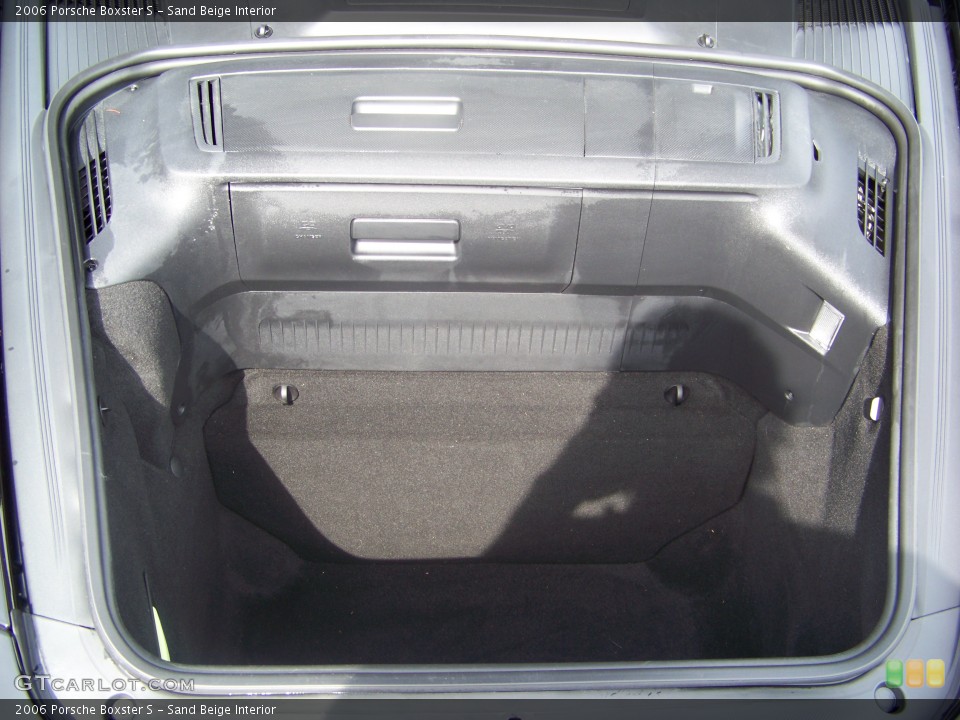 Sand Beige Interior Trunk for the 2006 Porsche Boxster S #192379
