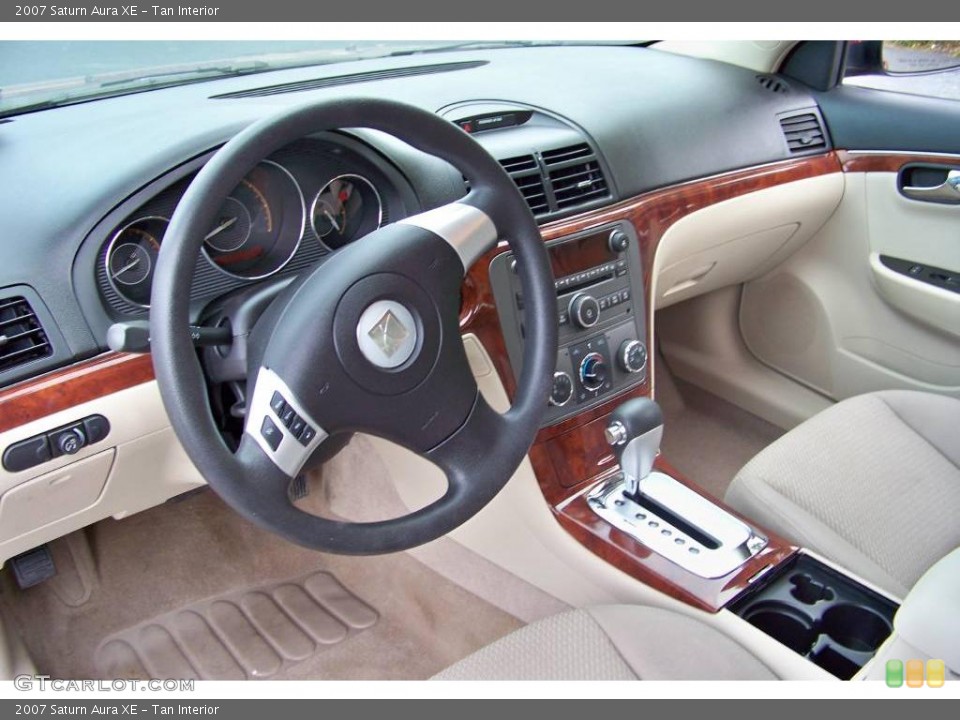 Tan Interior Photo for the 2007 Saturn Aura XE #19445174
