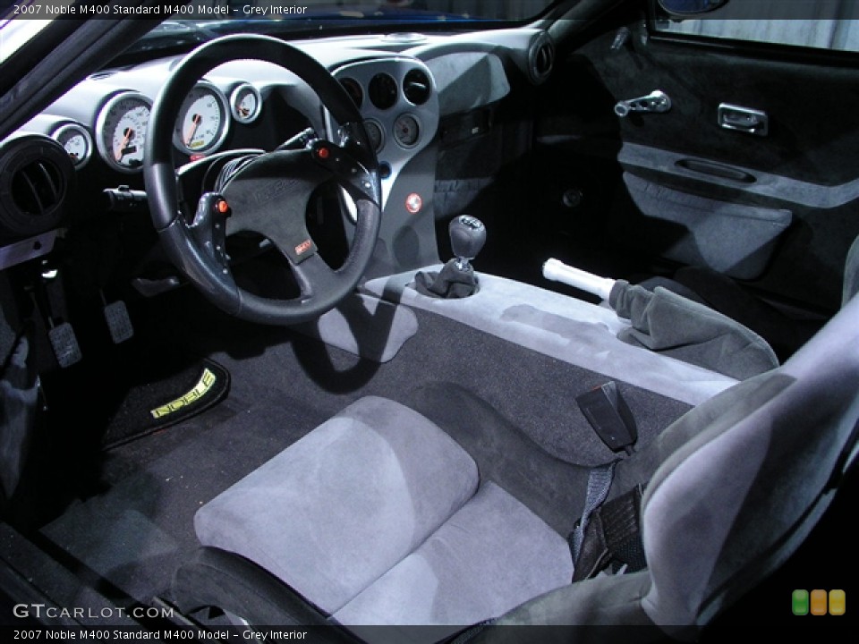 Grey Interior Photo for the 2007 Noble M400  #194983