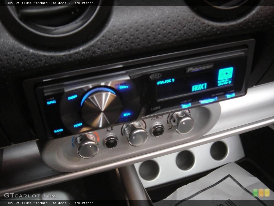 Black Interior Controls for the 2005 Lotus Elise  #19786636