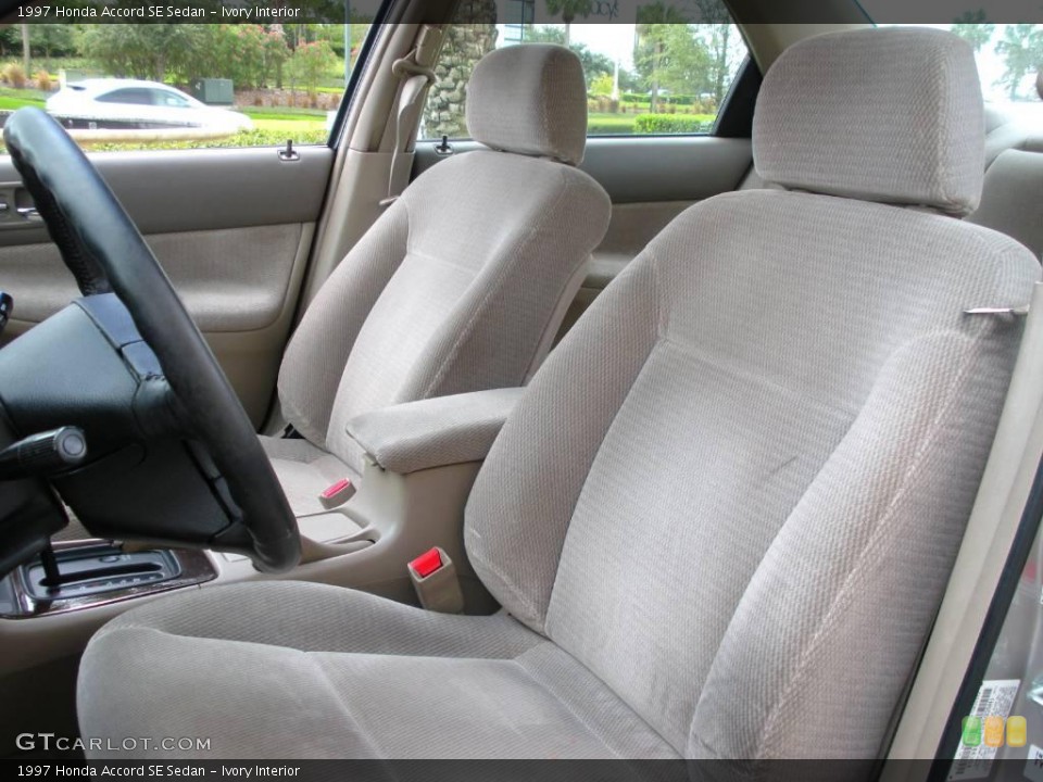 Ivory Interior Front Seat for the 1997 Honda Accord SE Sedan #20625418