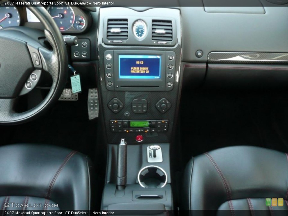 Nero Interior Controls for the 2007 Maserati Quattroporte Sport GT DuoSelect #20930523