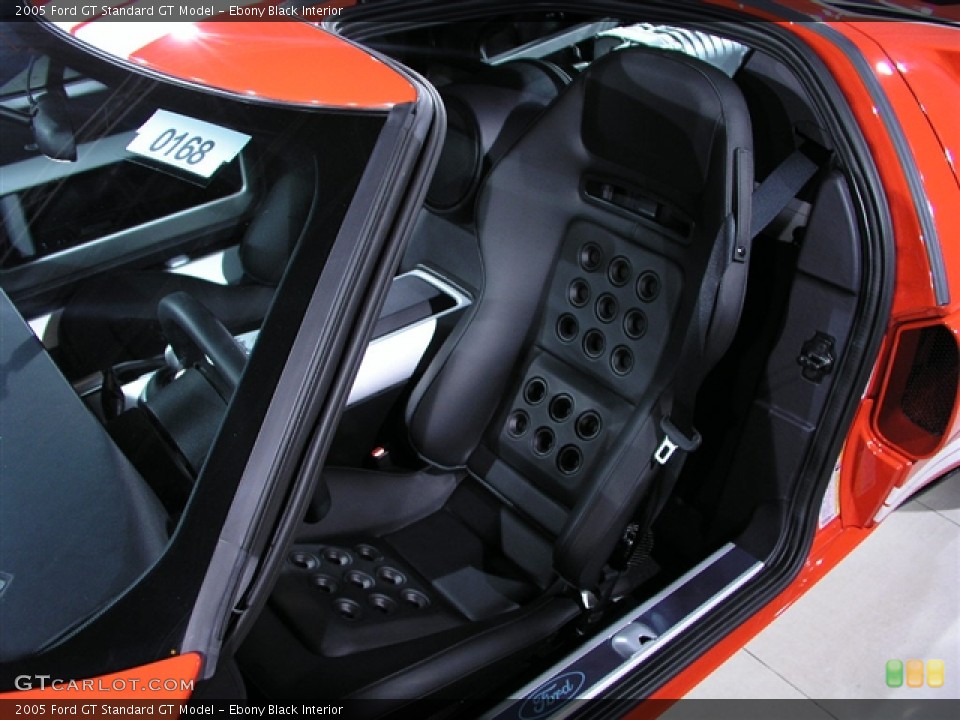 Ebony Black Interior Photo for the 2005 Ford GT  #210437