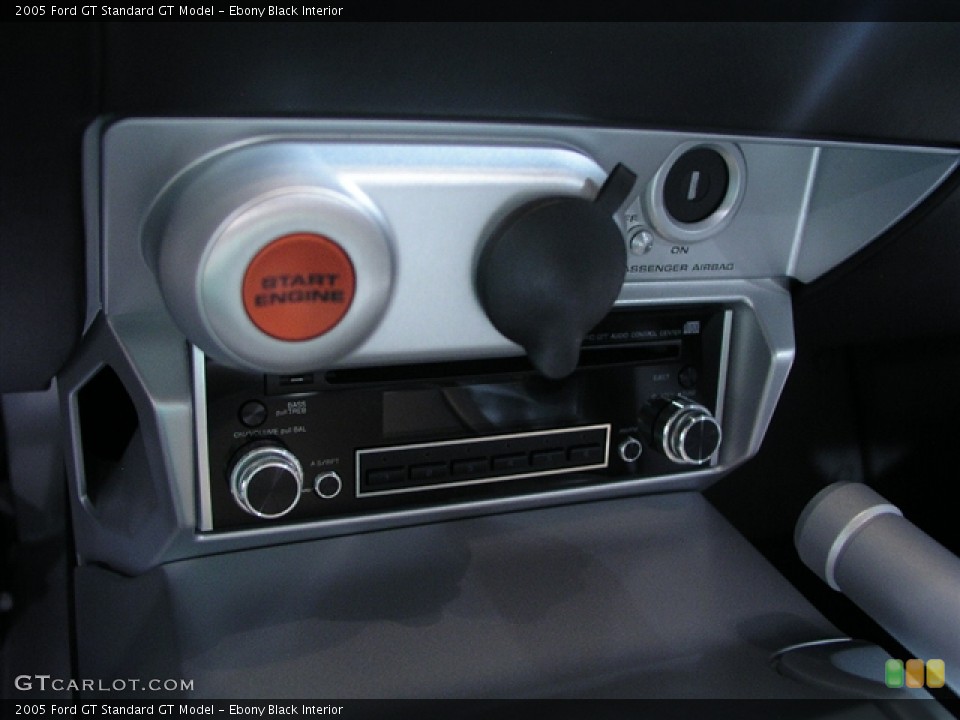 Ebony Black Interior Controls for the 2005 Ford GT  #210465