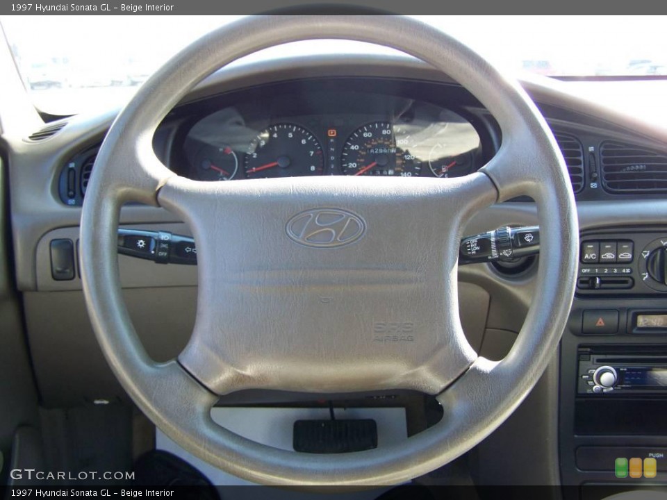 Beige 1997 Hyundai Sonata Interiors