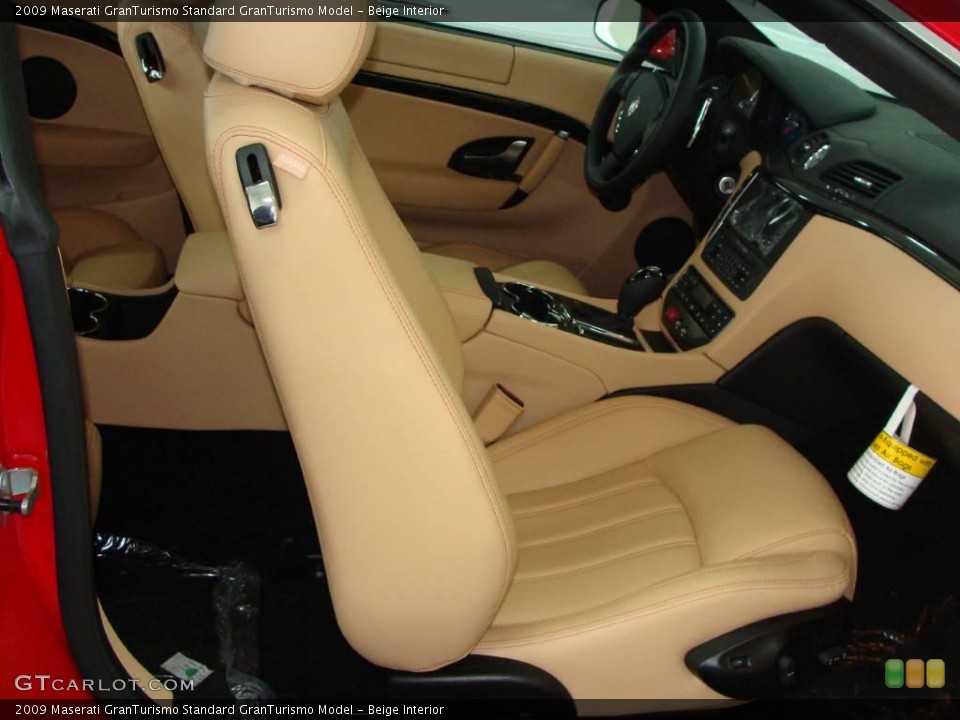 Beige Interior Photo for the 2009 Maserati GranTurismo  #21596551
