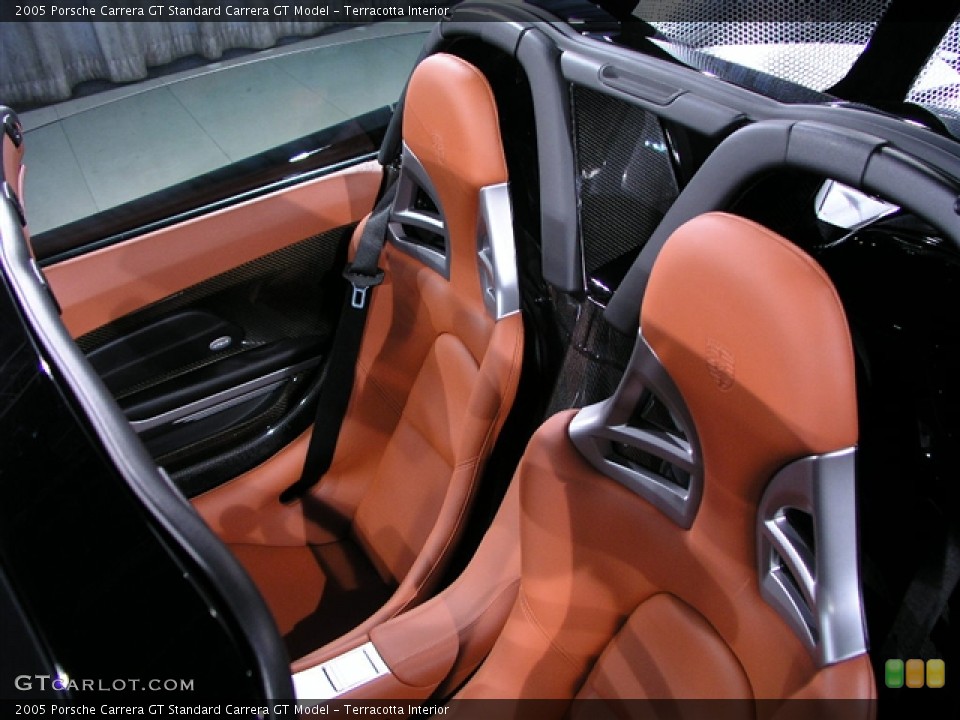 Terracotta Interior Photo for the 2005 Porsche Carrera GT  #220944