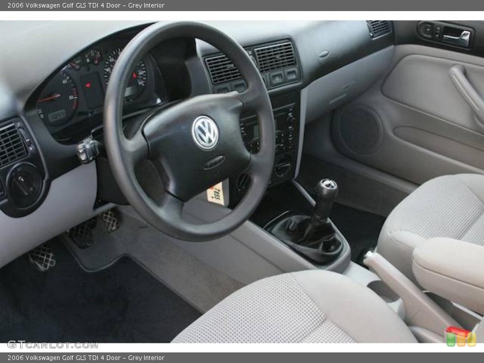 Grey 2006 Volkswagen Golf Interiors