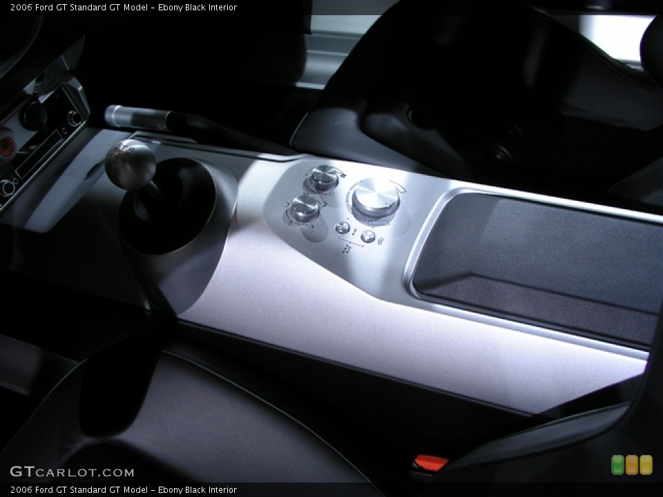 Ebony Black Interior Controls for the 2006 Ford GT  #227507