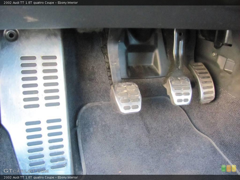 Ebony Interior Controls for the 2002 Audi TT 1.8T quattro Coupe #23195641