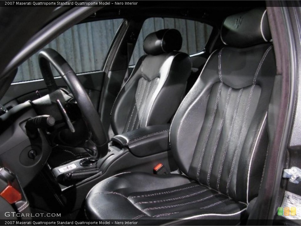 Nero Interior Photo for the 2007 Maserati Quattroporte  #23675878