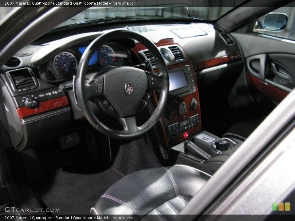 Nero Interior Prime Interior for the 2007 Maserati Quattroporte  #23675918