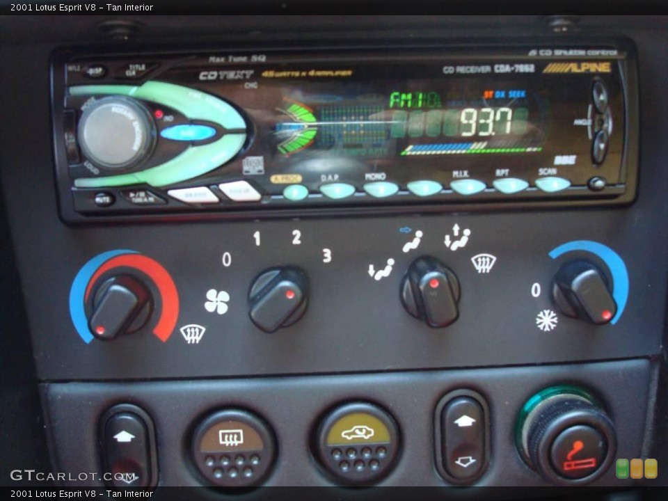 Tan Interior Controls for the 2001 Lotus Esprit V8 #24480807