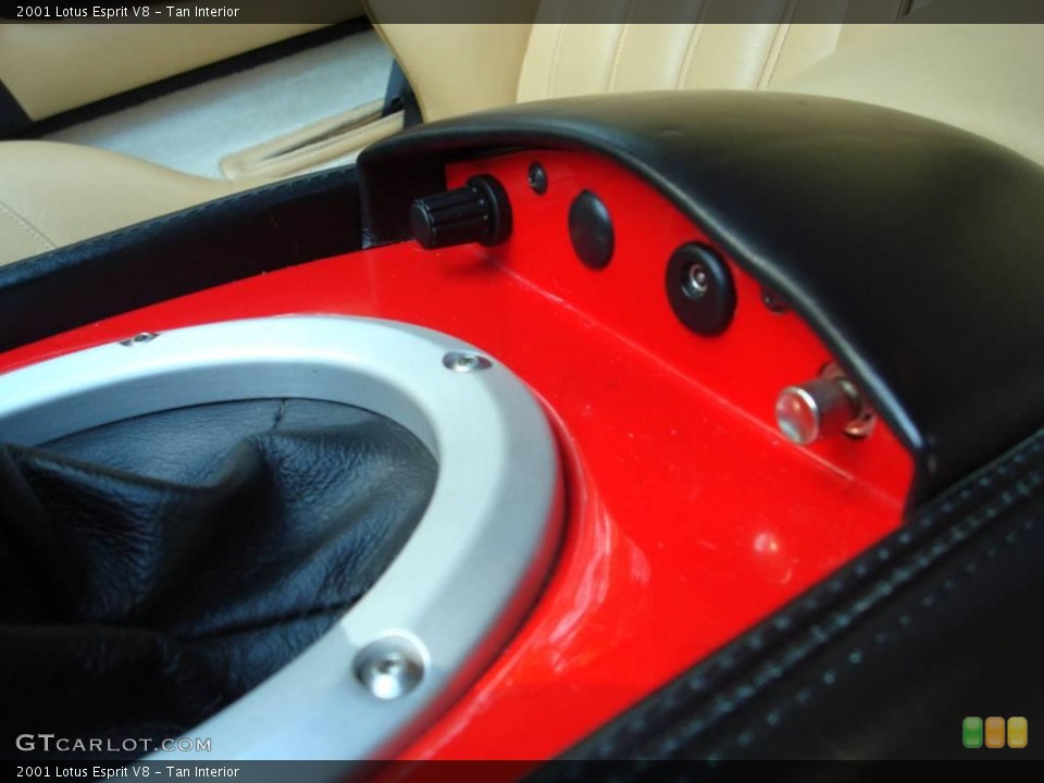 Tan Interior Controls for the 2001 Lotus Esprit V8 #24480815