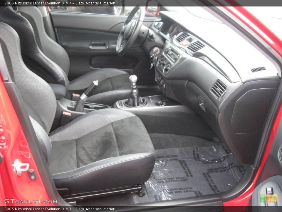 Black Alcantara Interior Photo for the 2006 Mitsubishi Lancer Evolution IX MR #24713367