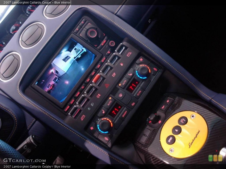 Blue Interior Controls for the 2007 Lamborghini Gallardo Coupe #2496221