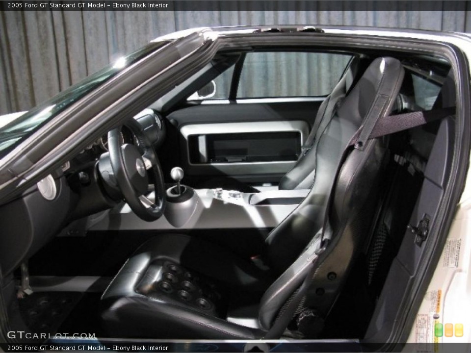 Ebony Black Interior Photo for the 2005 Ford GT  #25156083