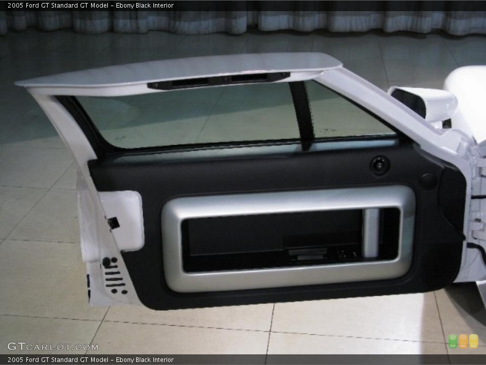 Ebony Black Interior Door Panel for the 2005 Ford GT  #25156135