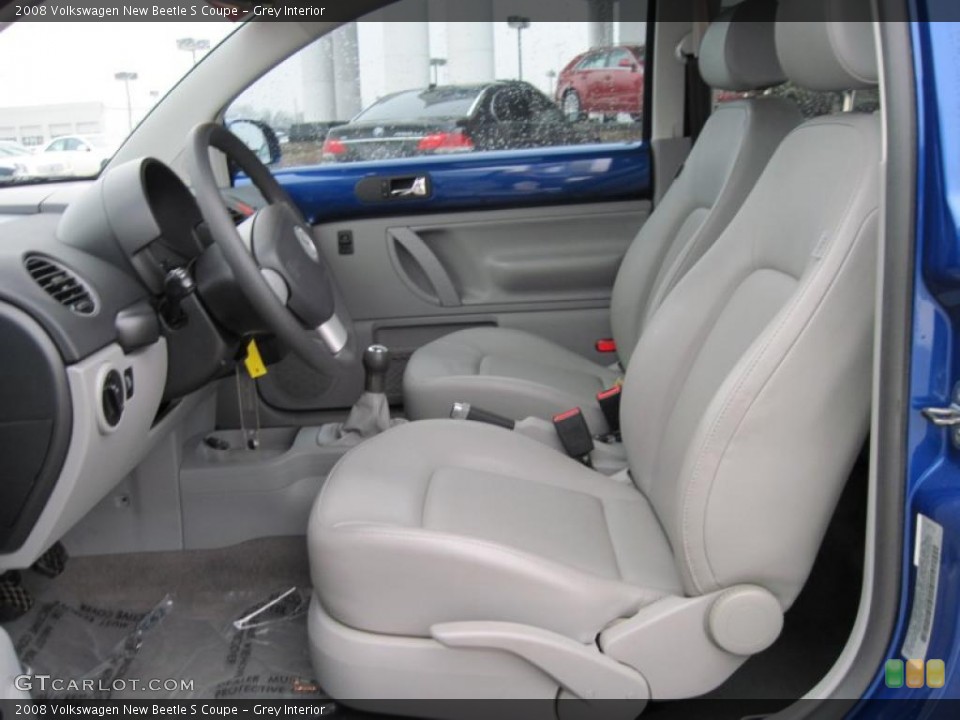 Grey Interior Photo for the 2008 Volkswagen New Beetle S Coupe #26226894