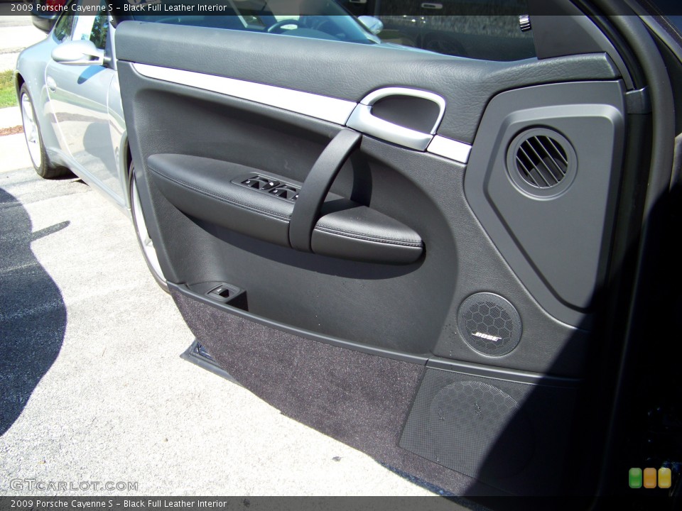 Black Full Leather Interior Door Panel for the 2009 Porsche Cayenne S #263959