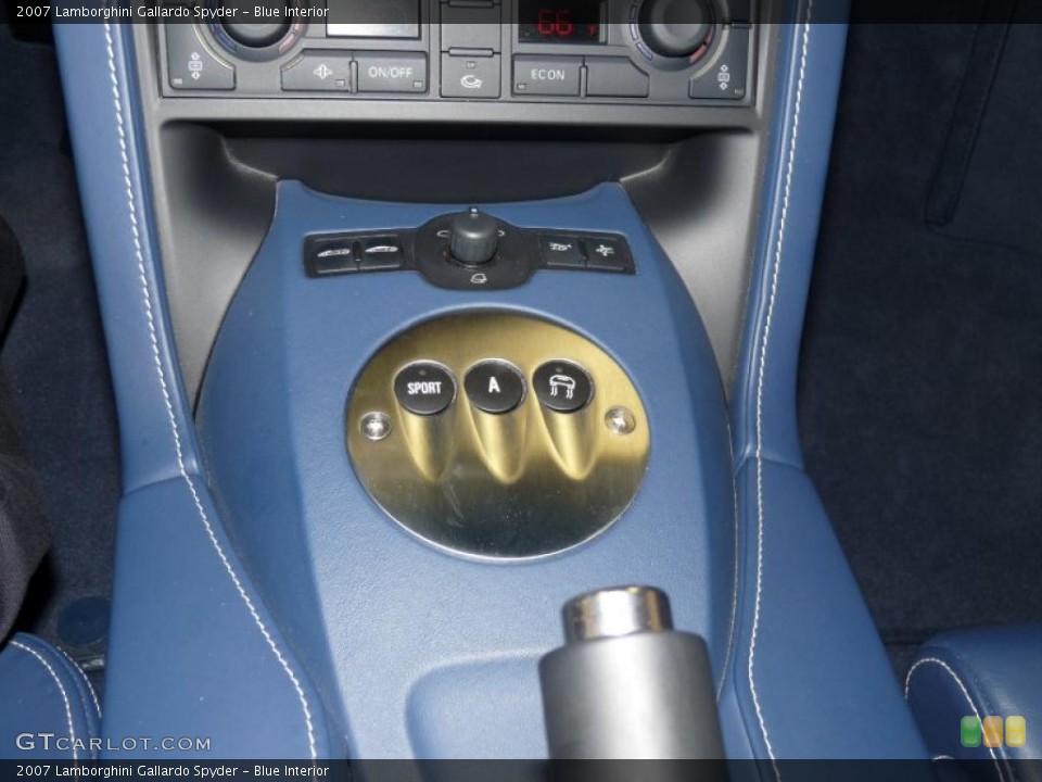 Blue Interior Transmission for the 2007 Lamborghini Gallardo Spyder #26704381
