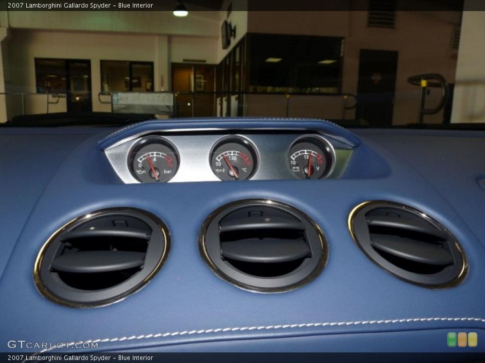 Blue Interior Gauges for the 2007 Lamborghini Gallardo Spyder #26704413