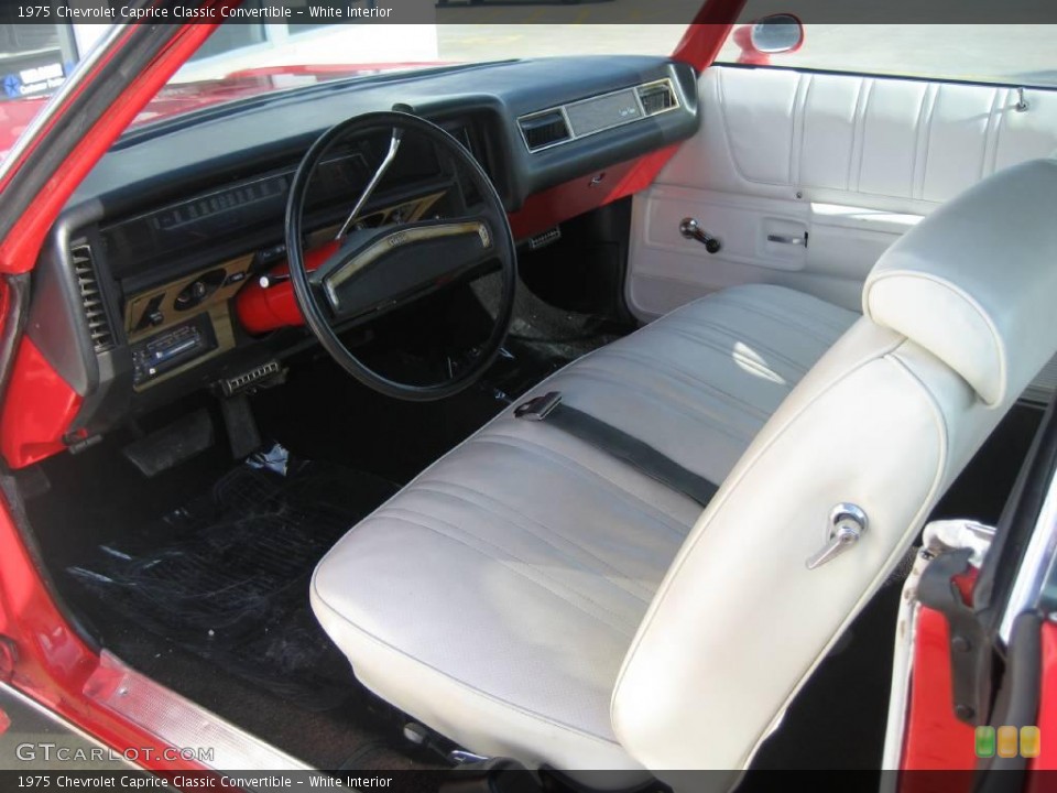 White Interior Photo for the 1975 Chevrolet Caprice Classic Convertible #26903888