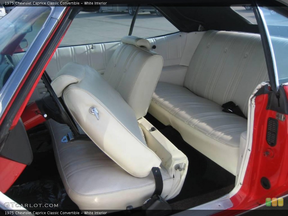 White Interior Rear Seat for the 1975 Chevrolet Caprice Classic Convertible #26904004