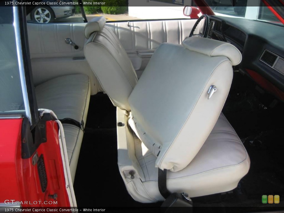 White Interior Front Seat for the 1975 Chevrolet Caprice Classic Convertible #26904092