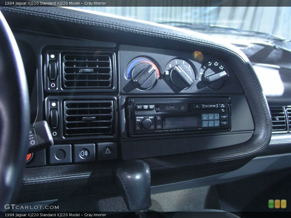Gray Interior Controls For The 1994 Jaguar Xj220 269725