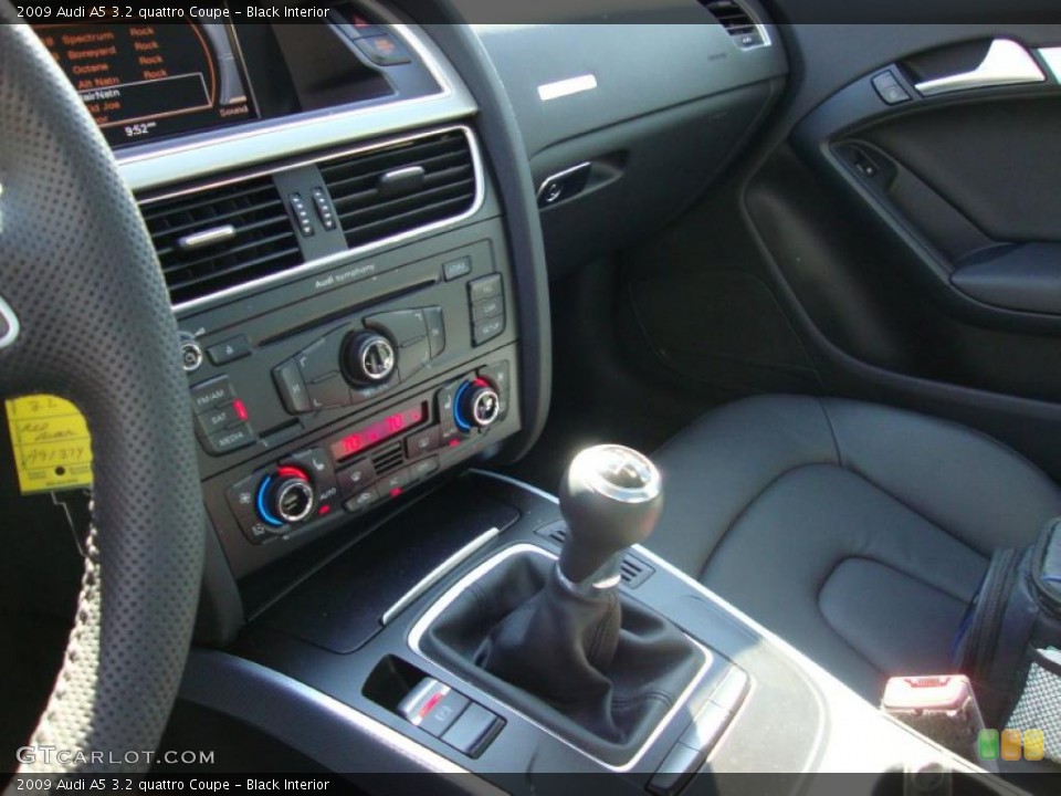 Black Interior Transmission for the 2009 Audi A5 3.2 quattro Coupe #27198766