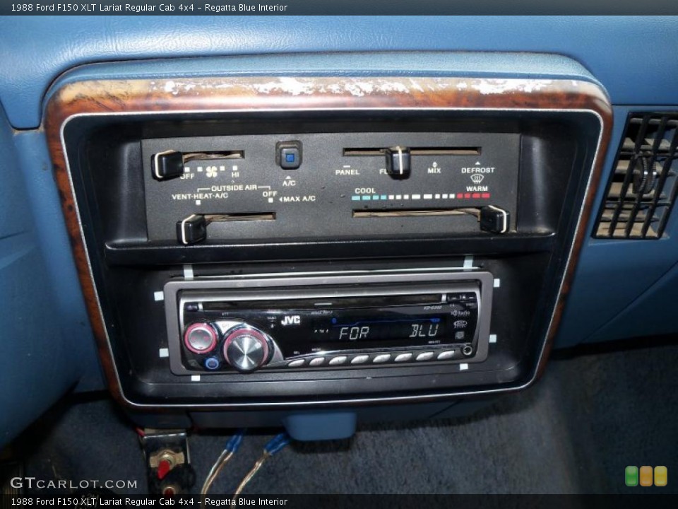 Regatta Blue Interior Controls for the 1988 Ford F150 XLT Lariat Regular Cab 4x4 #27399971