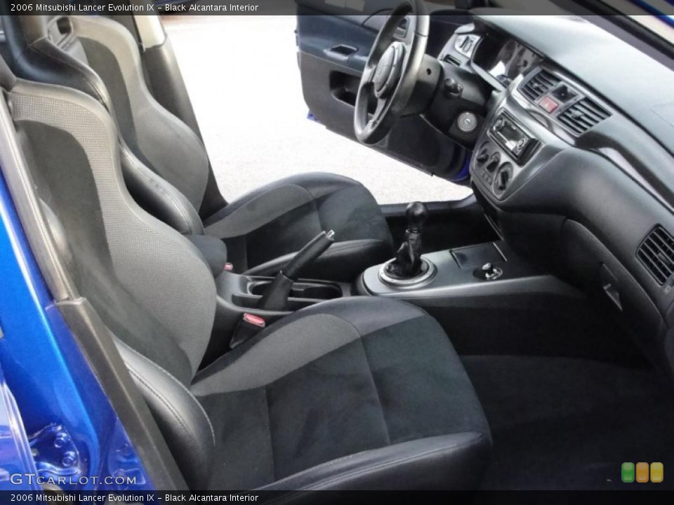 Black Alcantara Interior Photo for the 2006 Mitsubishi Lancer Evolution IX #28027308