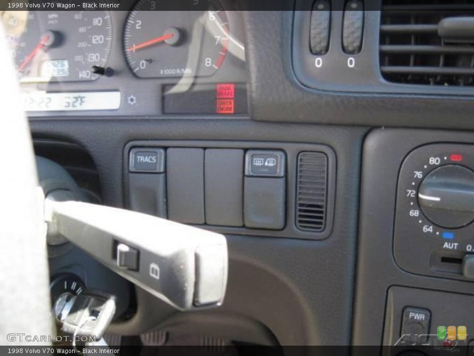 Black Interior Controls for the 1998 Volvo V70 Wagon #28609267