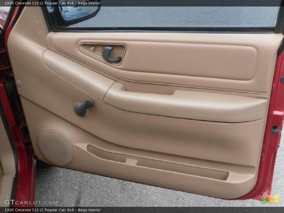 Beige Interior Door Panel for the 1996 Chevrolet S10 LS Regular Cab 4x4 #29111610