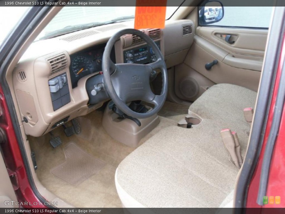 Beige Interior Photo for the 1996 Chevrolet S10 LS Regular Cab 4x4 #29111642