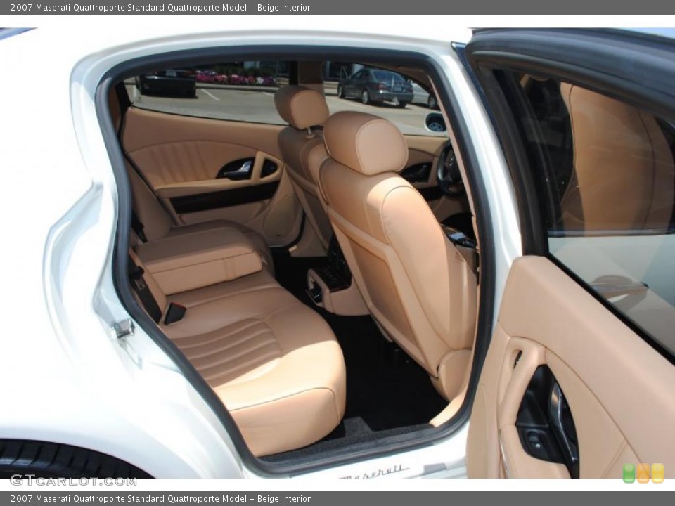 Beige Interior Photo for the 2007 Maserati Quattroporte  #30480205