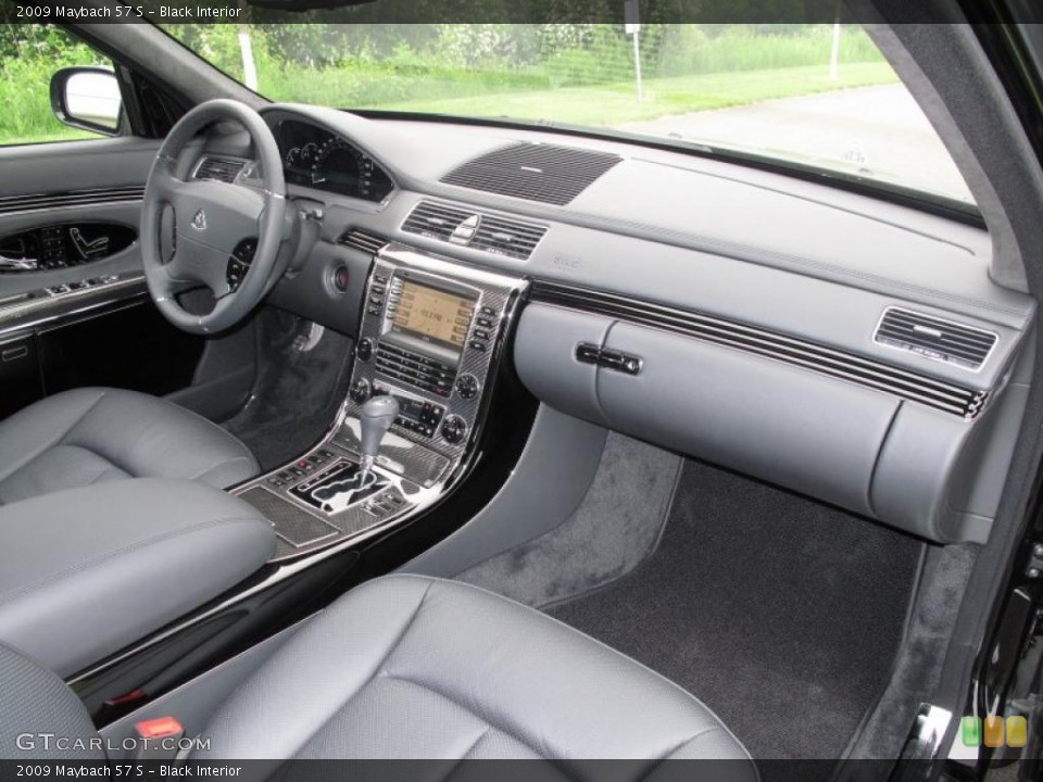 Black Interior Dashboard for the 2009 Maybach 57 S #30537217