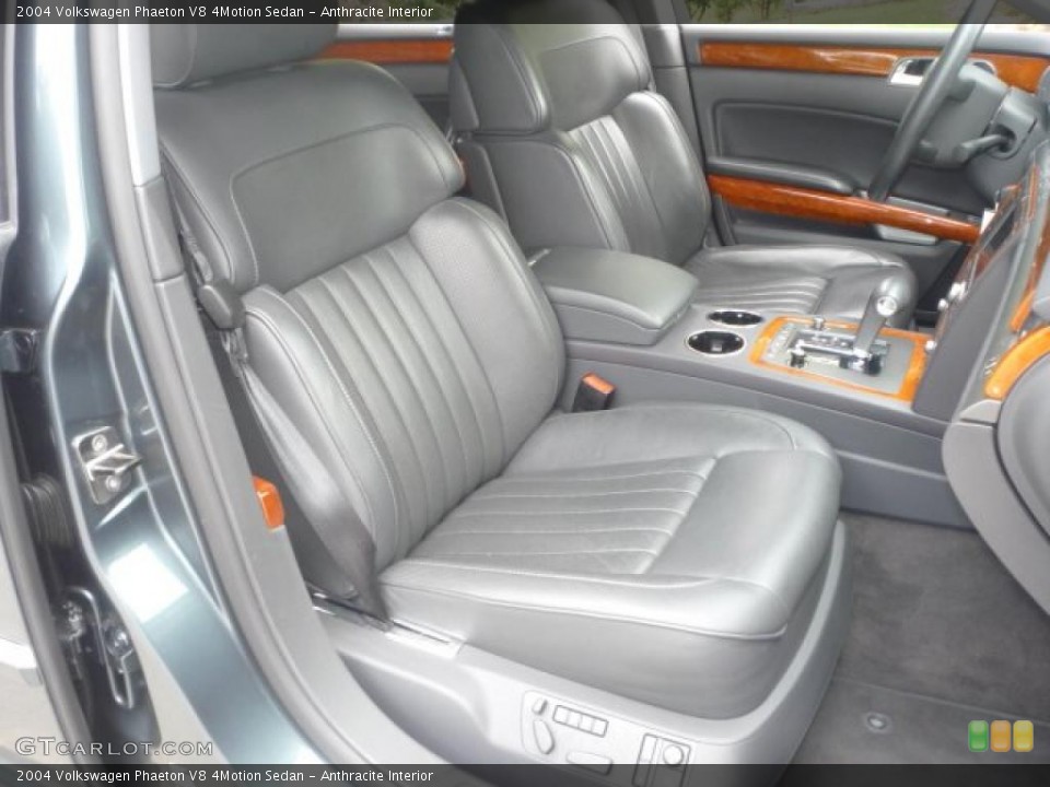 Anthracite Interior Photo for the 2004 Volkswagen Phaeton V8 4Motion Sedan #30557764