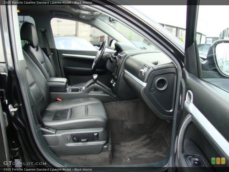 Black Interior Photo for the 2005 Porsche Cayenne  #30777027