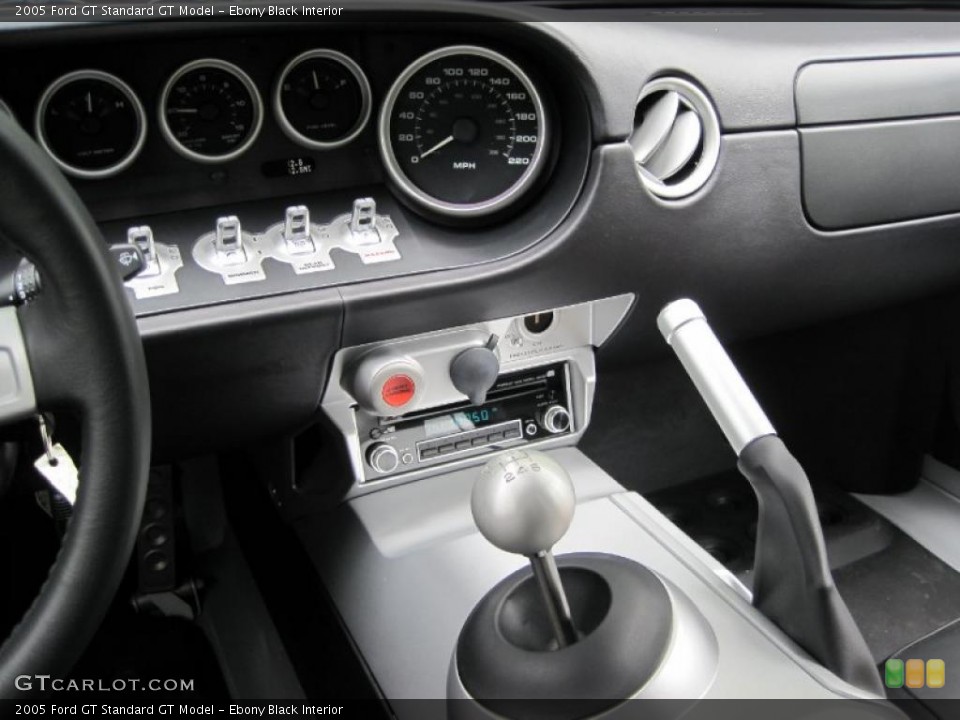 Ebony Black Interior Controls for the 2005 Ford GT  #30873810