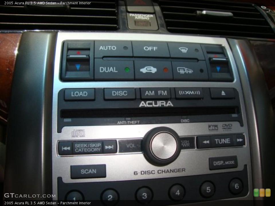 Parchment Interior Controls for the 2005 Acura RL 3.5 AWD Sedan #31662862